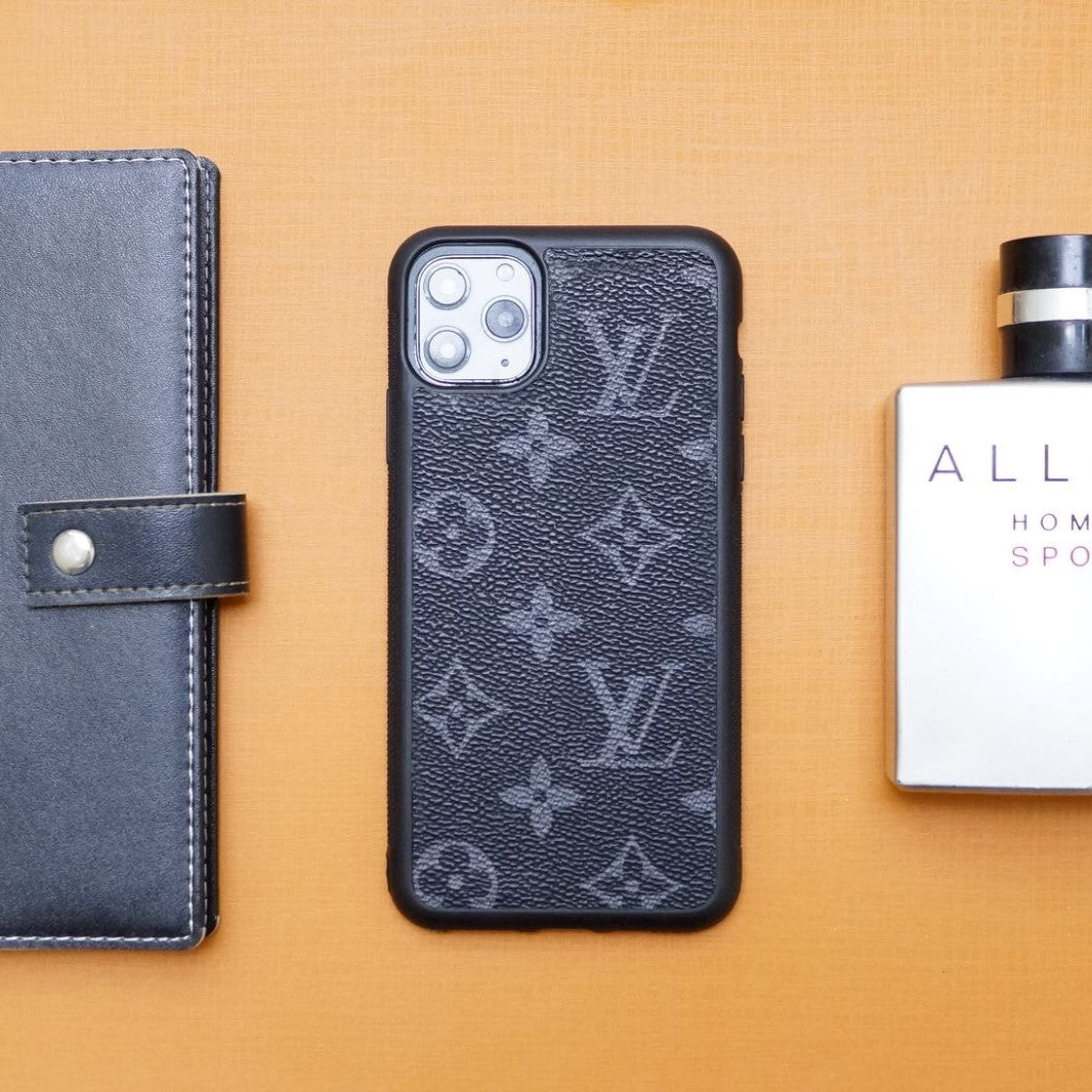 Auténtica funda para iPhone LV Canvas (reciclada - 12)