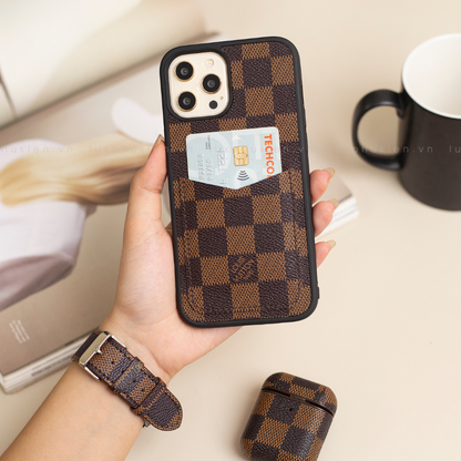 Auténtica funda tipo billetera para iPhone LV Canvas (reciclada - 11)